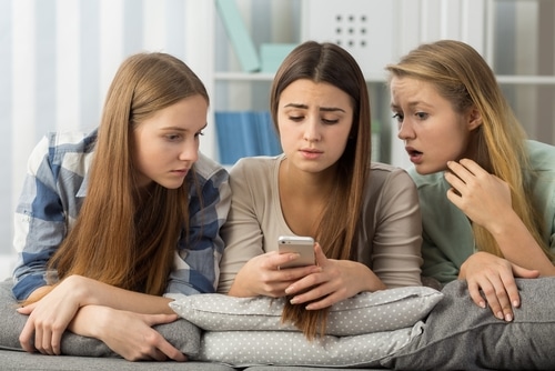 The 10 Most Pathetic Break-Up Texts Ever Sent